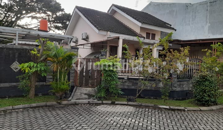 Jual Rumah Furnished, SHM Bonus Kebun