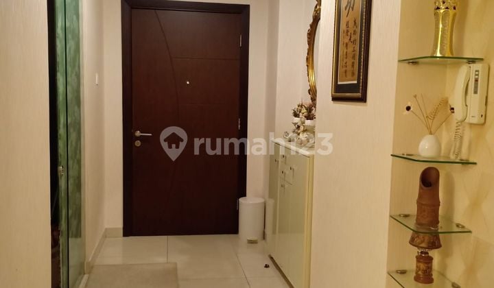 Apartemen Central Park/bagus/mewah/ 2 Br/furnished/strategis