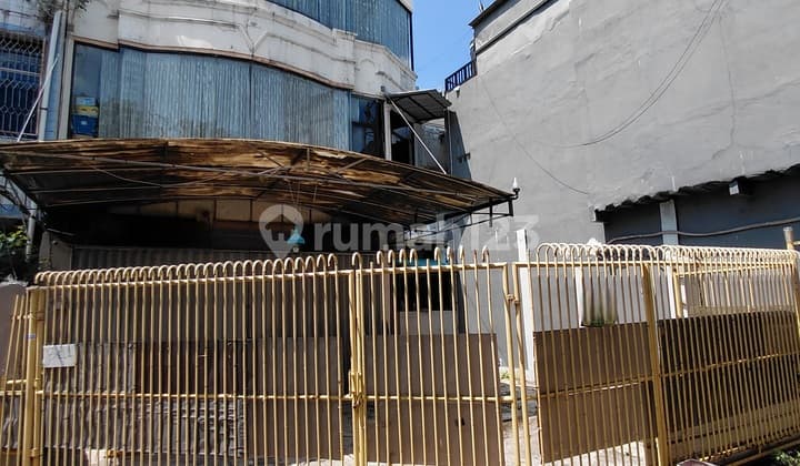 Rumah Tinggal Di Jembatan 2, Unfurnished, Shm, 4 Br, 3 Lantai