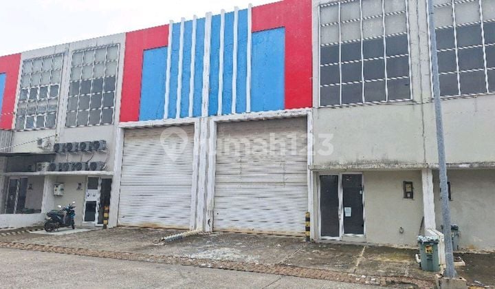 Disewakan Gudang Bizzpark Daan Mogot 9x20 Sudah Renov 3 Lantai. Siap Pakai . Bizpark Daanmogot