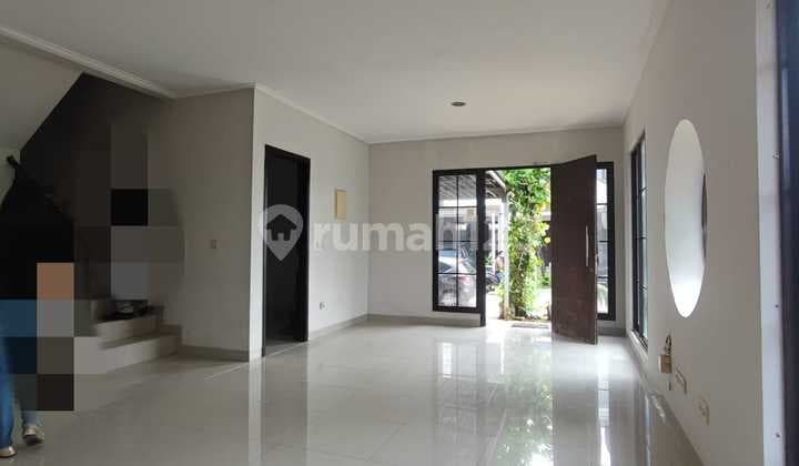 Disewakan Rumah di Green Lake City Cluster East Asia Uk 8X18 Hook