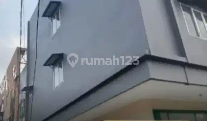 Newly Renovated'25 Ruko King's Square Driyorejo 209M2 Siap Pakai