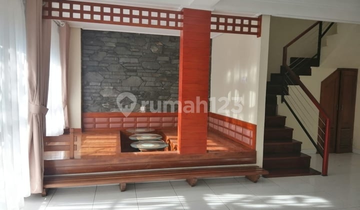 Rumah. Strategis.budisari Setiabudi.bandung Utara