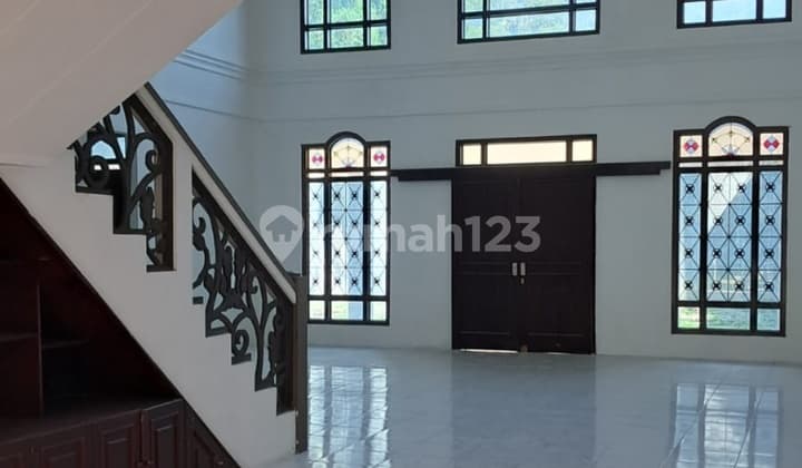 ******** ******** Rumah