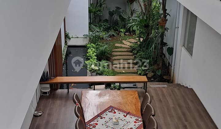 Rumqh.mewah Sangat.cocok.untuk.keluarga.besar.yang.mendambakan.keharmonisan.yang.mempersatukan.seluruh.isi.rumah