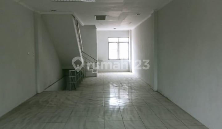 ******** ******** Bandung