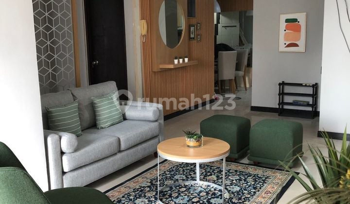 Sewa Apartemen Cosmo Mansion Jakarta Residence 2 BR Fully Furnish