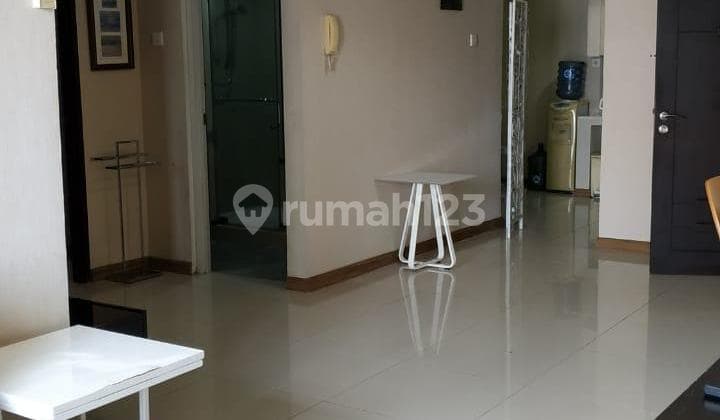 Sewa Apartemen Cosmo Mansion 2 Bedroom Fully Furnished