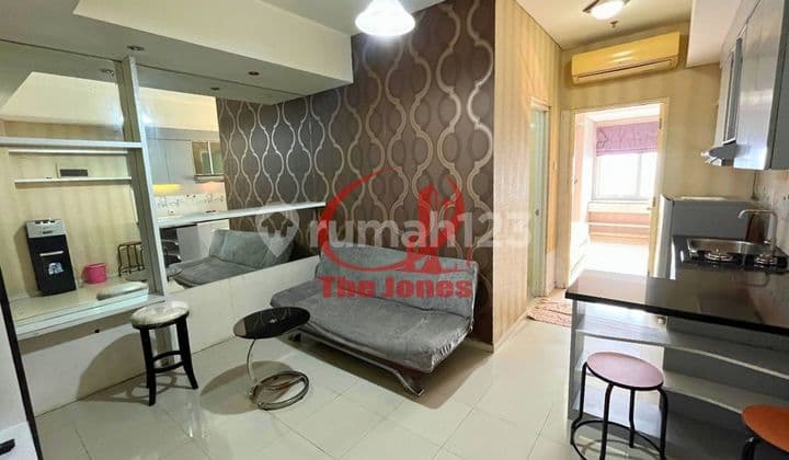 Sewa Apartemen Cosmo Terrace Thamrin City 1 Bedroom Furnished