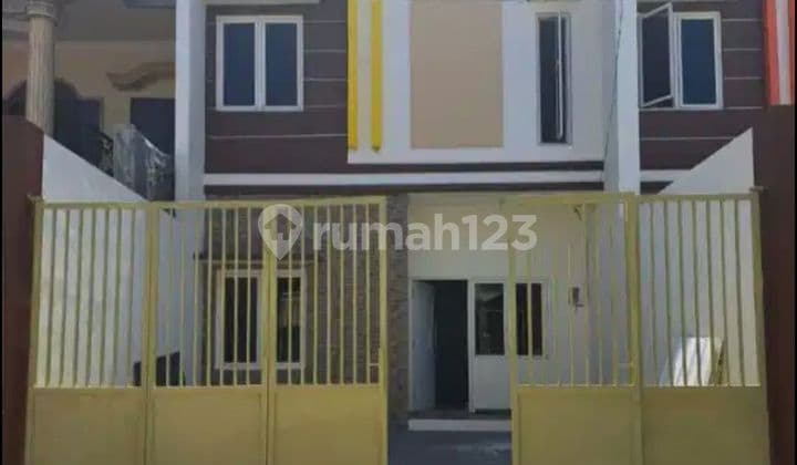 Shm 2-Story Strategic House in Mulyosari
