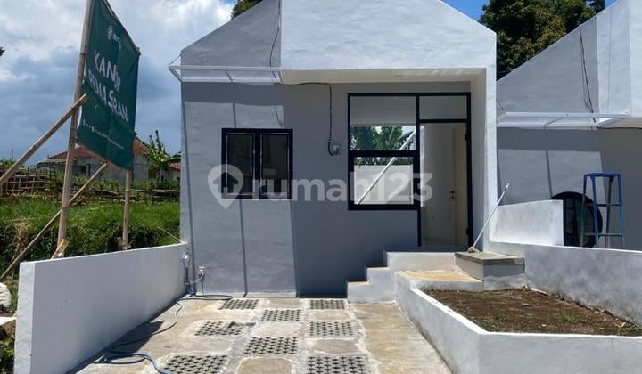 Rumah Modern 2 Kamar Tidur Dekat ke Polband Bonus Canopy