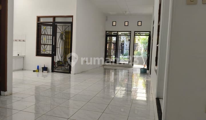 Dijual Rumah Tki 3 Blok C Patung Burung