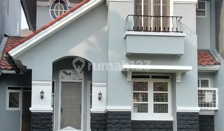 RUMAH 2 LANTAI DI DALAM CLUSTER KOTA WISATA CIBUBUR