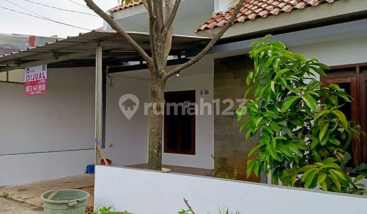 Minimalist House for Sale in Graha Pancoran Mas