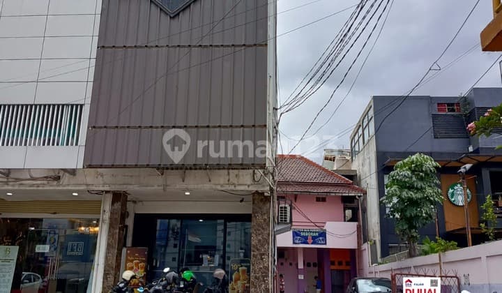 Dijual Cepat Kantor Bus Pariwisata Po Deborah Jln. Margonda Raya Depok.