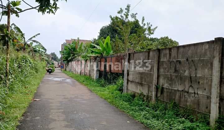 Tanah Kotak Lebar Muka 45Meter Sudah Dikelilingi Tembok, Cocok untuk Investasi atau Dijadikan Perumahan Cluster.