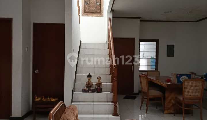 Dijual Cepat Rumah Kamar Banyak 2 Lantai Di Beji, Depok