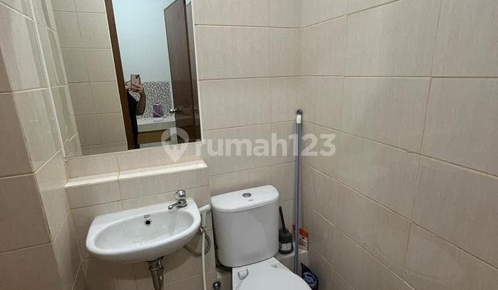 For Sale: Strategic Apartment at Dave Apartment