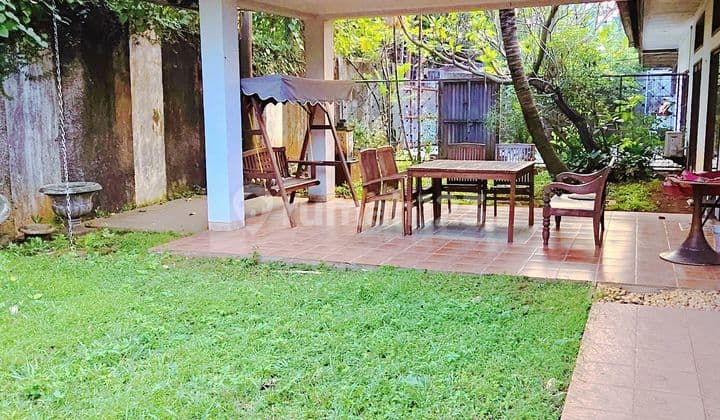 Dijual Rumah Kemang yang Nyaman dan Asri Rumah di Kemang Lengkap.dengan.kolam.renang Dan.halaman.yang Asri