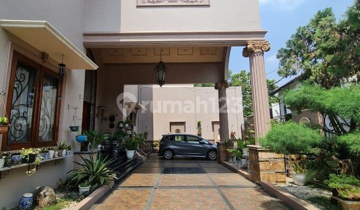Rumah 2 Lantai Kawasan Lebak Bulus Nyaman Harga 12,9 M / Bisa Nego