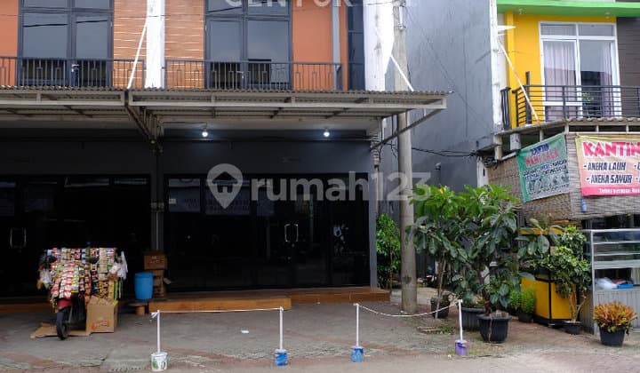 Ruko Bagus di Kawasan Berkembang Aryana Karawaci