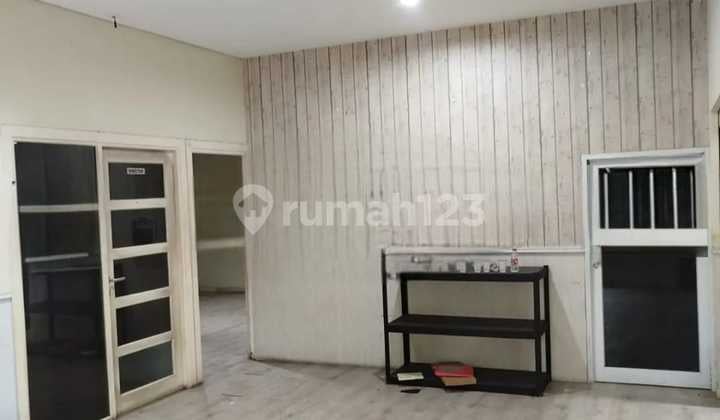 Gudang di Sunter Jaya, Jakarta Utara