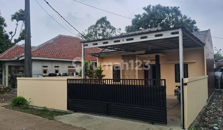 Rumah cantik 1 lantai siap huni di Cisauk