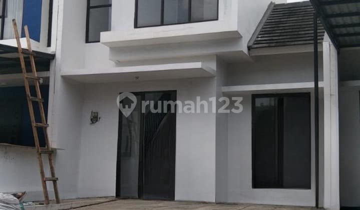 Dijual rumah di perumahan sepatan Tangerang