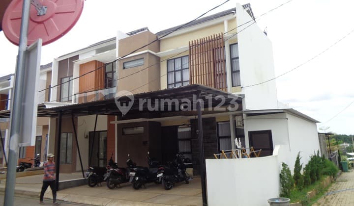 Dijual rumah siap huni D'Hills Residence pamulang