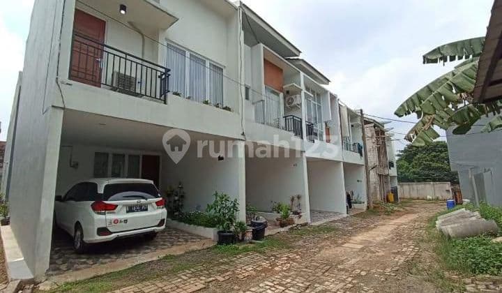 Dijual Rumah Modern 3 Lantai deket Apartemen & LRT Ciracas
