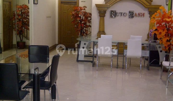 DISEWAKAN RUKO 3,5 LANTAI DI DAAN MOGOT LOKASI SANGAT STRATEGIS