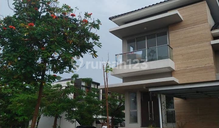 For Sale 2-Story Hook House in Piano Cluster (PIK 1)