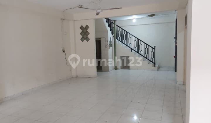 For Rent 2-Story House in Villa Taman Bandara