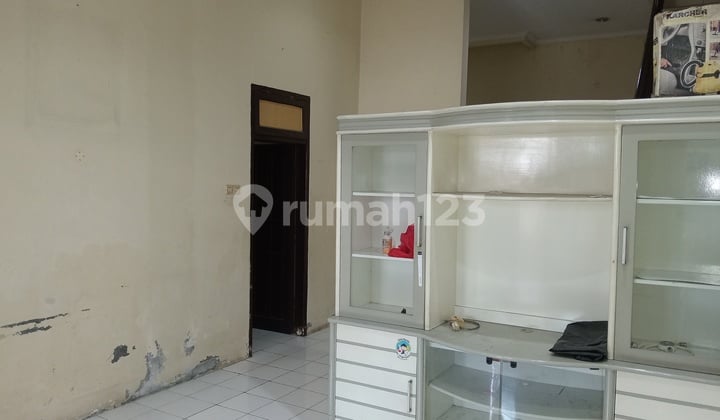 For Rent 1.5 Story House in Griya Dadap Housing