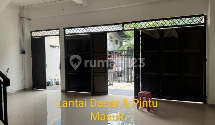 Dijual Rumah 4 Lantai bisa untuk Kos2an, Harga Turun 1,2 M Menjadi ke Rp. 4,8 Milyar