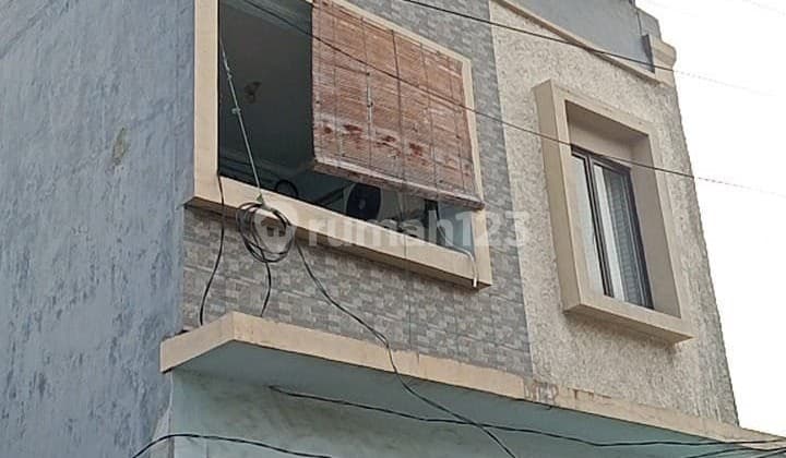 Dijual Rumah 3 Lt. Di Villa Bandara