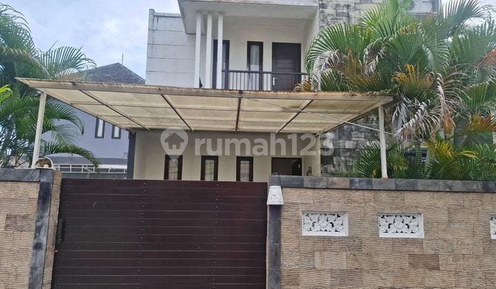 Villa 3 Bed Room di Sewakan Dalam Villa Complex Jimbaran