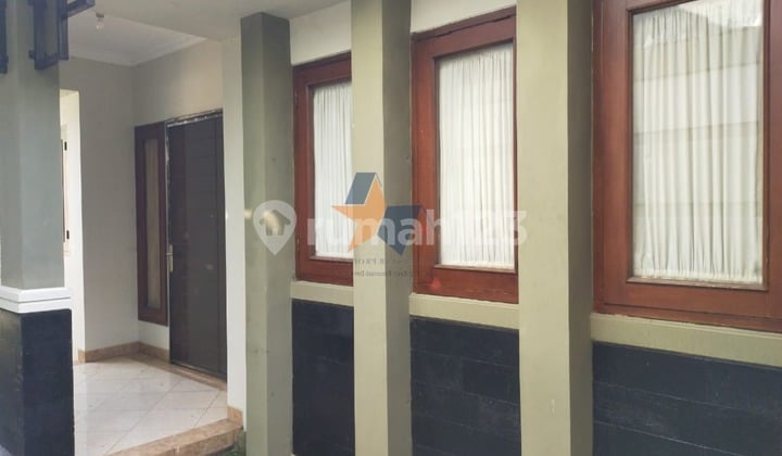 Rumah Classic Cluster Kencana Loka Bsd Serpong Tangsel