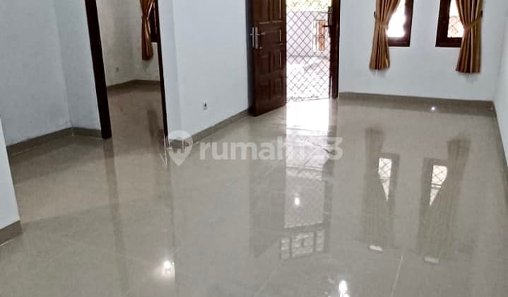 Disewakan Rumah Kamar 3Di Graha Raya Bintaro Tangsel