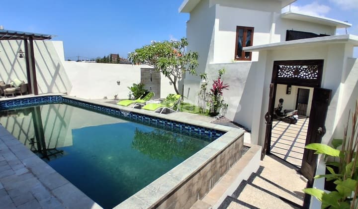 Villa Mewah Di Lingkungan Tenang Ungasan
