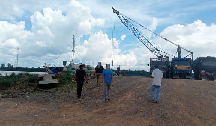 DISEWAKAN LAHAN/TANAH 3000M2 SIAP PAKAI , AREA PERGUDANGAN WAJOK, DEKAT DERMAGA