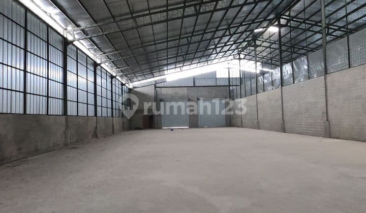 Disewakan Gudang Siap Pakai Akses Kontainer Lengkap dengan Kantor