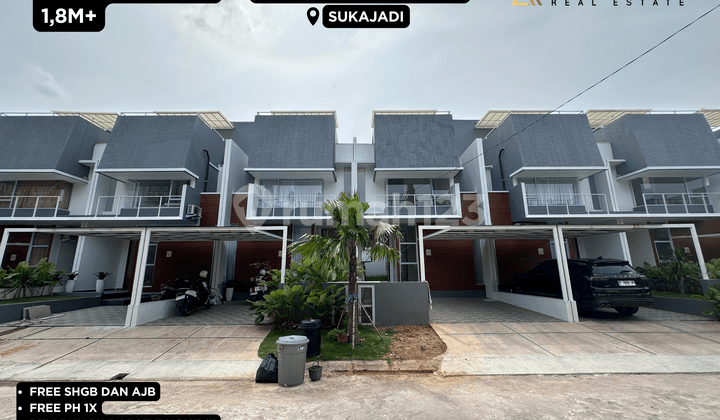 Free Akad Fee, House, 3 Floors, Located in an Islamic Environment