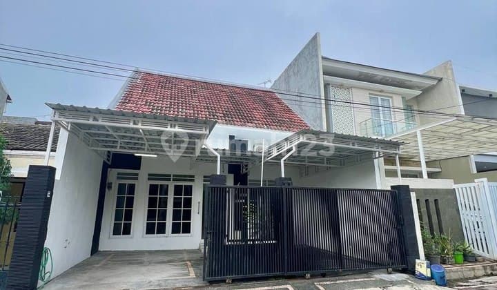 Rumah di Manyar Jaya Sudah Renovasi Bagus dekat Kampus Untag Unair