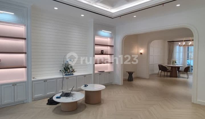 For Sale: PIK Golf Island House, 200m², Furnished, North Jakarta