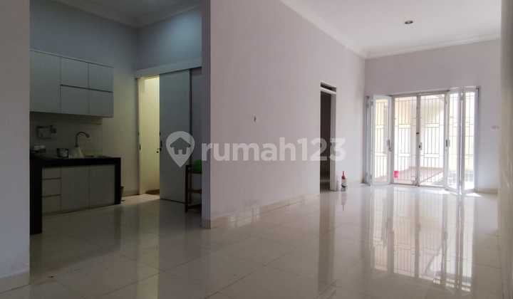 Rumah Siap Huni Murah di Taman Holis Indah Bandung