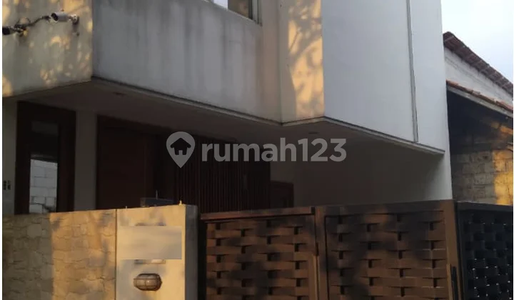 Disewakan Rumah Terawat Fully Furnished Di Area Bintaro Bagus