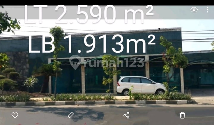 Panglima Sudirman, 2 KM Dari Kantor Bca