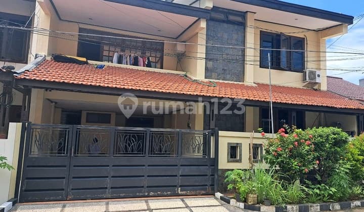 SIAP HUNI 2LANTAI DARMO PERMAI TIMUR DKT SUKOMANUNGGAL HR MOHAMAD