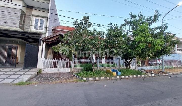 darmo baru barat row jalan lebar